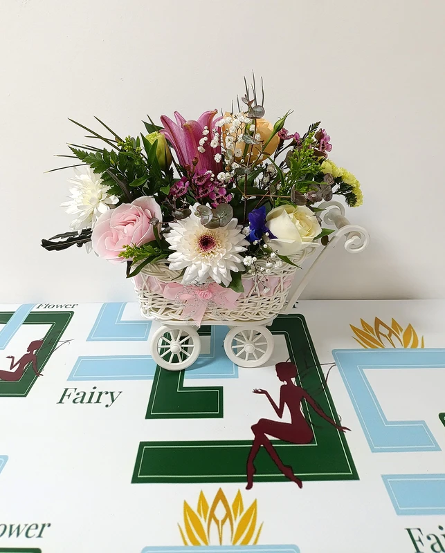 עגלת פרחים לבת