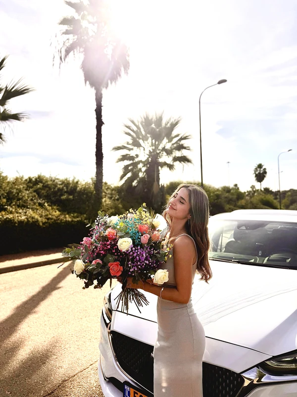 זר פרחים פייה אלינה Alina