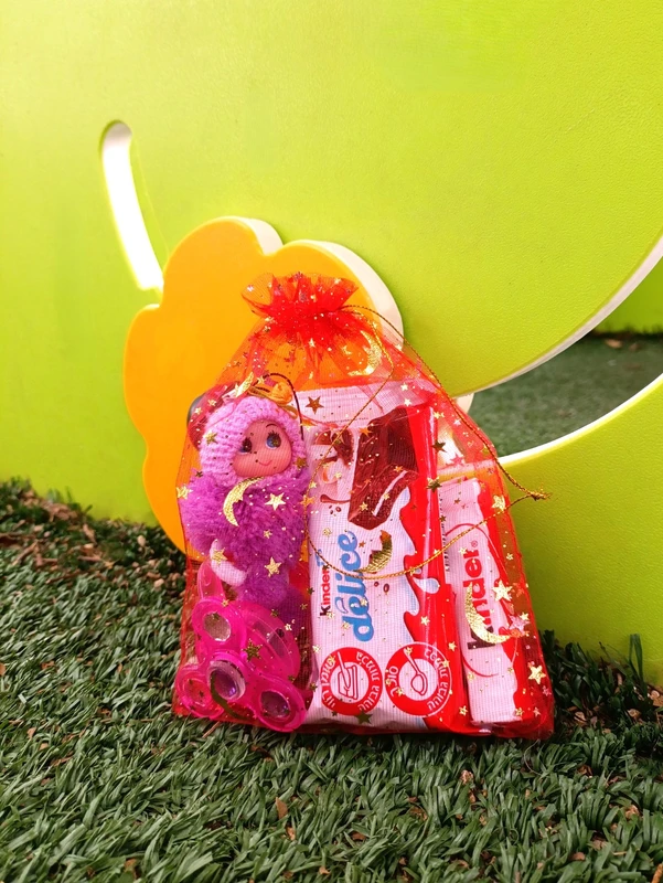 מתנה לילדות מישל