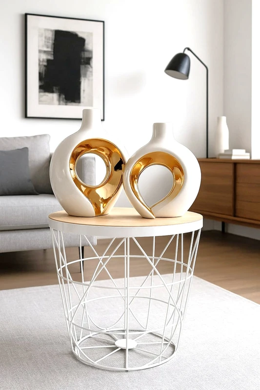 אגרטל דקורטיבי קרמי זוגי בצבע זהב לבן