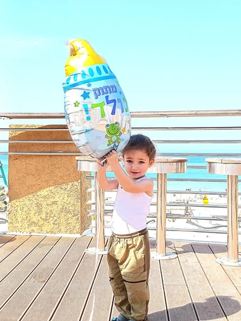 מתוק נולד 18